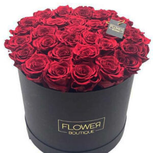 luxury-box-of-preserved-roses